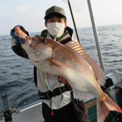 真祐丸 (しんゆうまる) 釣果