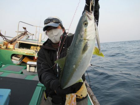 真祐丸 (しんゆうまる) 釣果