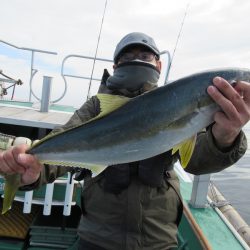 真祐丸 (しんゆうまる) 釣果