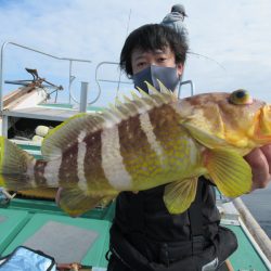 真祐丸 (しんゆうまる) 釣果