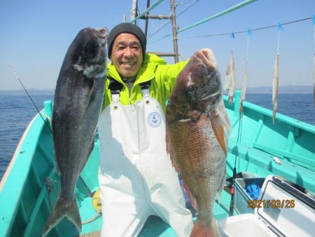 真鯛7.３ｋｇがヒット　他目鯛など(^_-)-☆