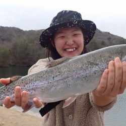 フィッシングレイクたかみや 釣果