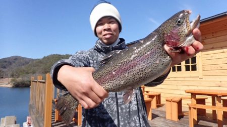 フィッシングレイクたかみや 釣果