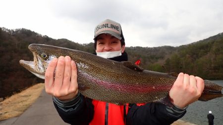 フィッシングレイクたかみや 釣果