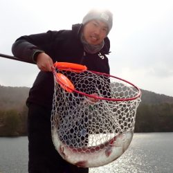 フィッシングレイクたかみや 釣果