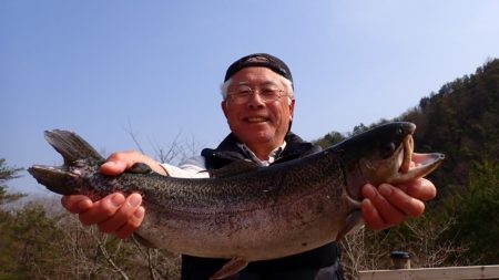 フィッシングレイクたかみや 釣果