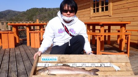 フィッシングレイクたかみや 釣果