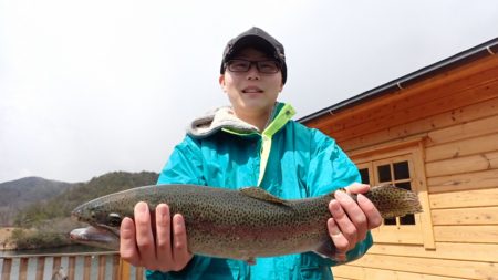 フィッシングレイクたかみや 釣果