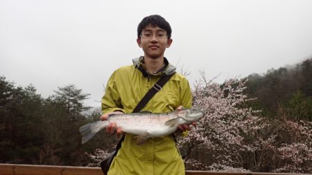 フィッシングレイクたかみや 釣果