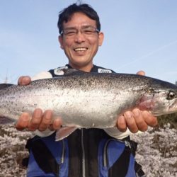 フィッシングレイクたかみや 釣果