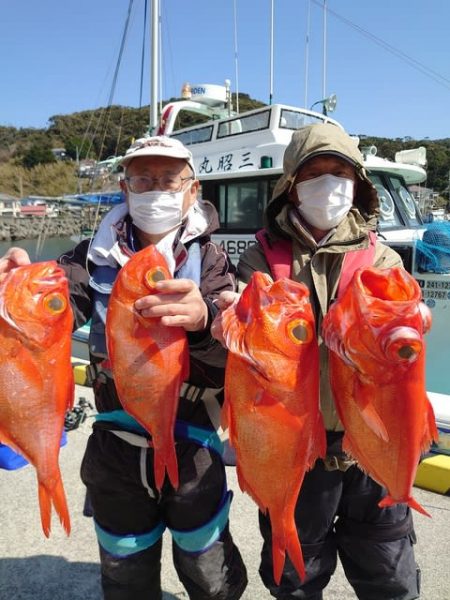 三昭丸 釣果