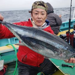 丸万釣船 釣果