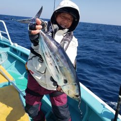 丸万釣船 釣果