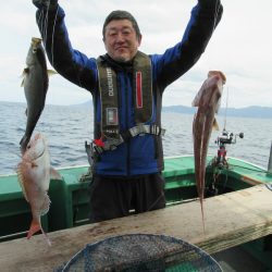 真祐丸 (しんゆうまる) 釣果