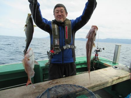 真祐丸 (しんゆうまる) 釣果