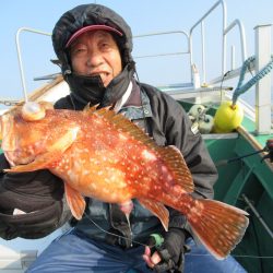 真祐丸 (しんゆうまる) 釣果