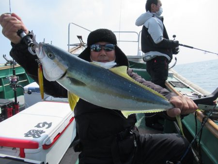 真祐丸 (しんゆうまる) 釣果