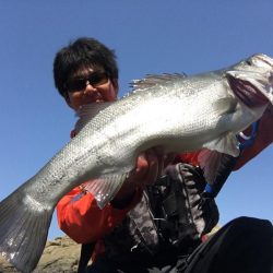 A.P.Pフィッシングガイドサービス　ロックショアゲームのポイントチェックにRIDEON！