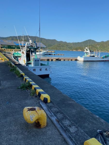 明栄丸さんにて