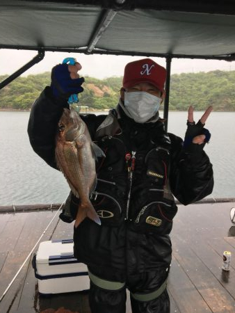鳴門　ウチの海　イカダ