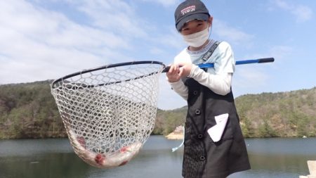 フィッシングレイクたかみや 釣果