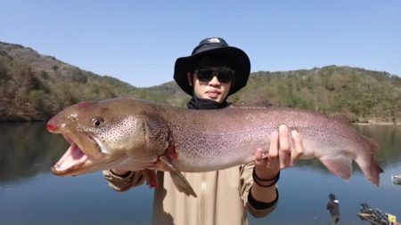 フィッシングレイクたかみや 釣果