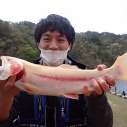 フィッシングレイクたかみや 釣果