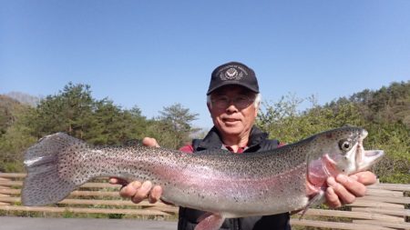 フィッシングレイクたかみや 釣果