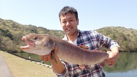 フィッシングレイクたかみや 釣果