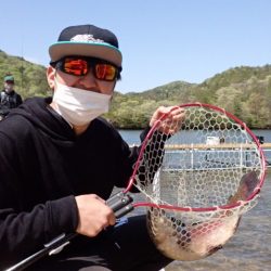 フィッシングレイクたかみや 釣果