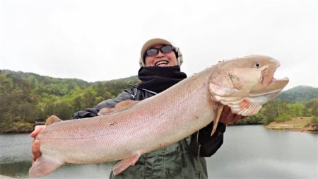 フィッシングレイクたかみや 釣果
