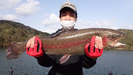 フィッシングレイクたかみや 釣果