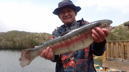 フィッシングレイクたかみや 釣果