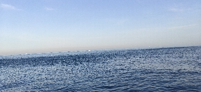 【カヤックフィッシング】巨大ナブラのど真ん中にキャスト！