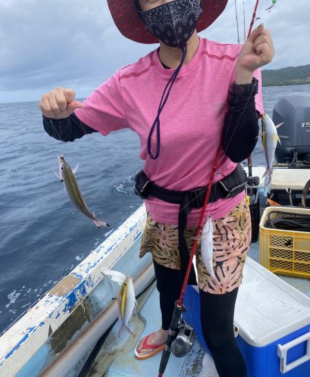 グルクン釣れてます！