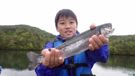 フィッシングレイクたかみや 釣果