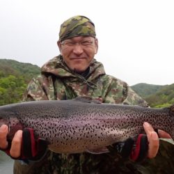 フィッシングレイクたかみや 釣果