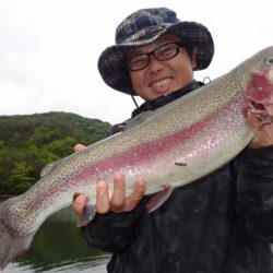 フィッシングレイクたかみや 釣果