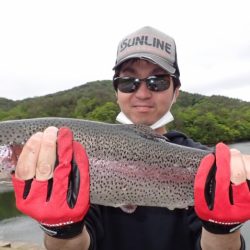 フィッシングレイクたかみや 釣果
