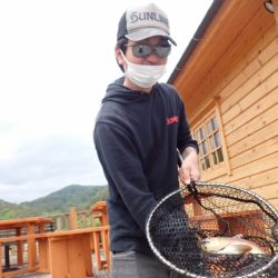 フィッシングレイクたかみや 釣果