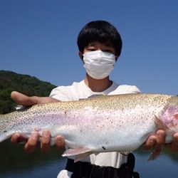 フィッシングレイクたかみや 釣果