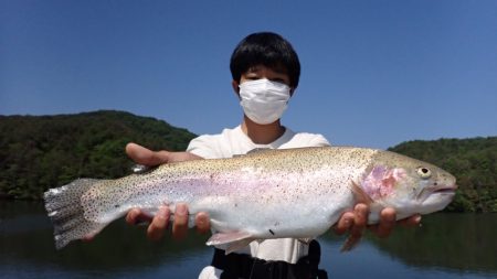 フィッシングレイクたかみや 釣果