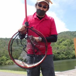 フィッシングレイクたかみや 釣果