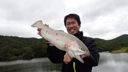 フィッシングレイクたかみや 釣果