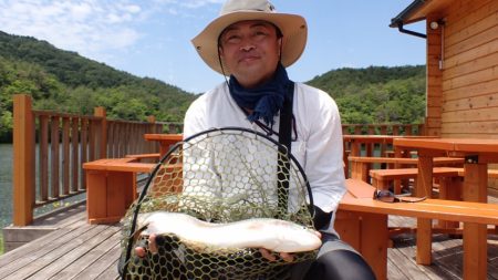 フィッシングレイクたかみや 釣果