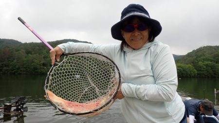 フィッシングレイクたかみや 釣果