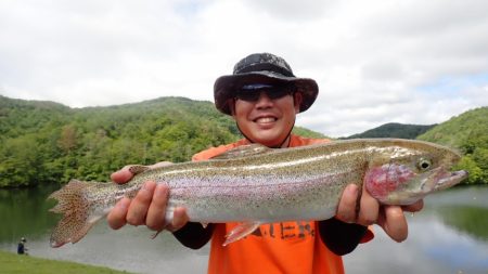 フィッシングレイクたかみや 釣果