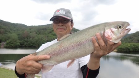 フィッシングレイクたかみや 釣果