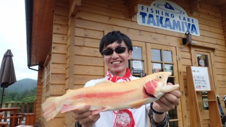 フィッシングレイクたかみや 釣果