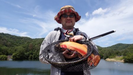 フィッシングレイクたかみや 釣果